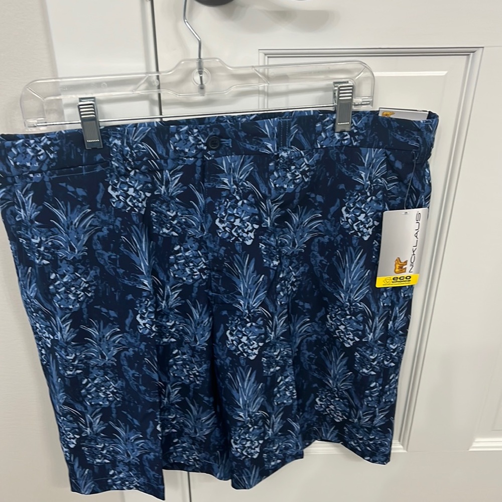 NWT Nicklaus Mens 34 moisture wicking tropical shorts